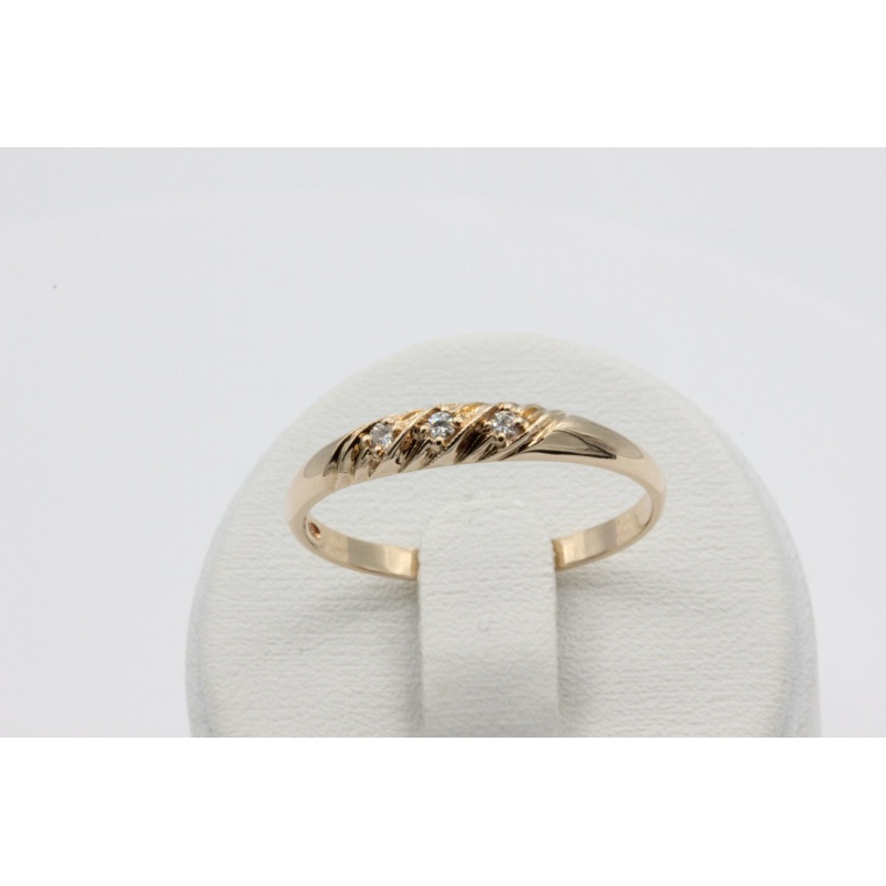 Sõrmus 3-teemantiga