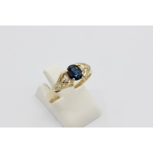 Sõrmus 4 teemantiga