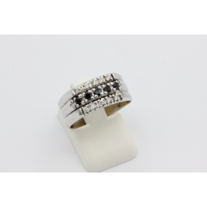 Sõrmus 10-teemantiga!