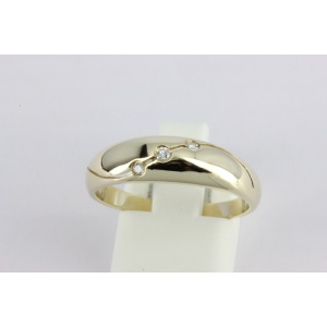 Sõrmus 3-teemantiga