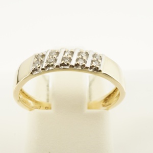 Sõrmus 10-teemantiga