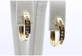 Kõrvarõngad 16-teemantiga