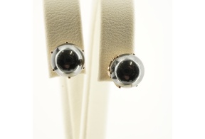 Kõrvarõngad musta pärliga