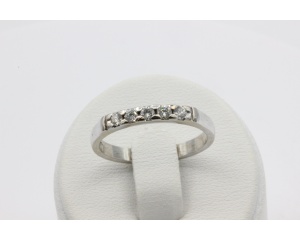 Sõrmus 5. teemantiga